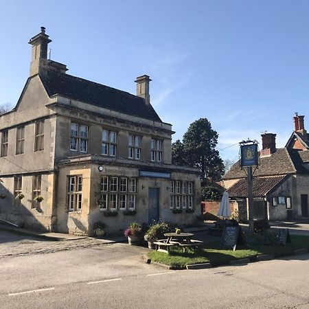 Villa Tiptoe Steeple Ashton Exterior foto